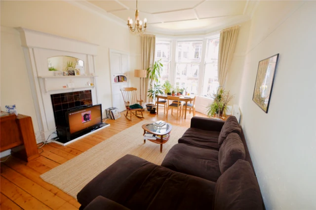 2Bedrooms, 1Bathrooms Polwarth Street, Hyndland, Glasgow, G12, Glasgow