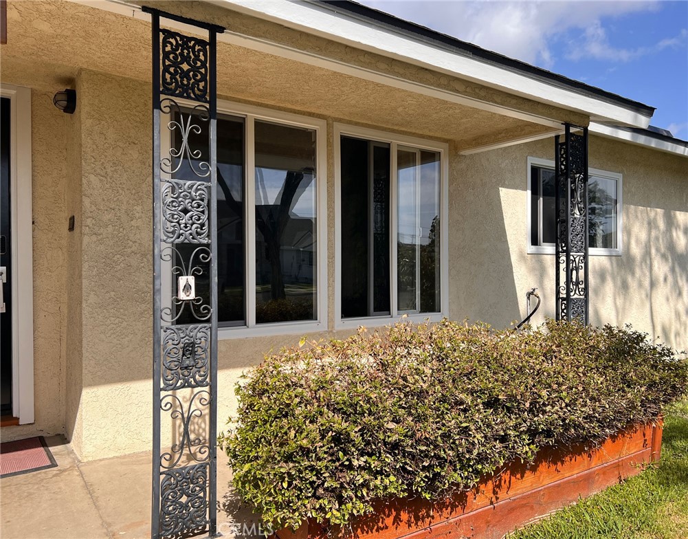 6431 E El Roble, Long Beach CA, 9081564078166829443122