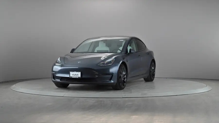 2022 Tesla Model 364575832829187121