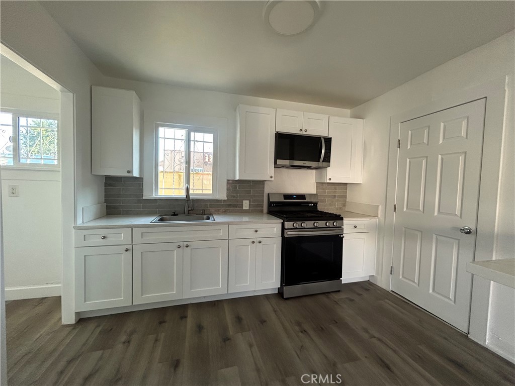 $2,500/month 140 W 82nd Los Angeles CA, 9000364112325945857122