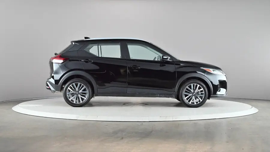 2025 Nissan Kicks63891964636802124