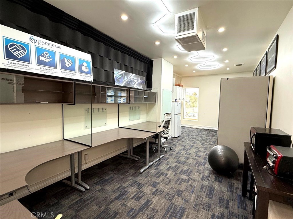 16065 Goldenwest Street, Huntington Beach CA, 9264763865827696257120