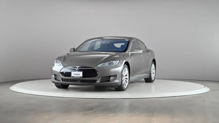 2016 Tesla Model S64753265895938122