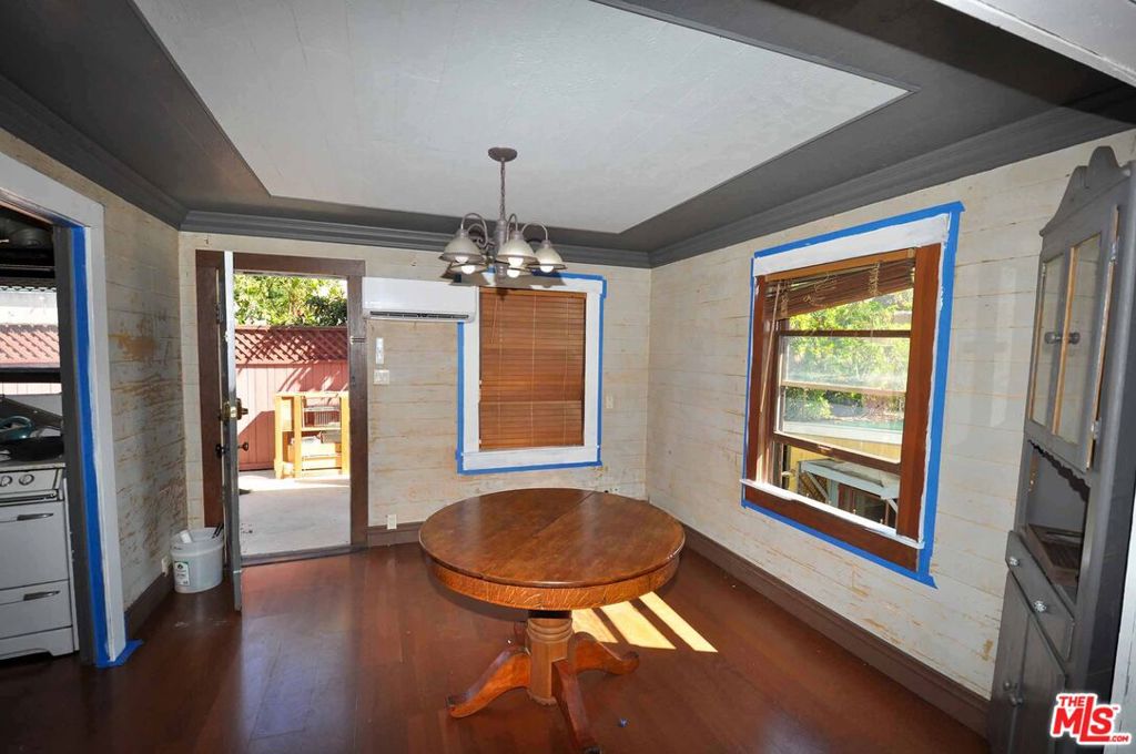 2315 2nd E Santa Monica CA, 9030464121452432131121