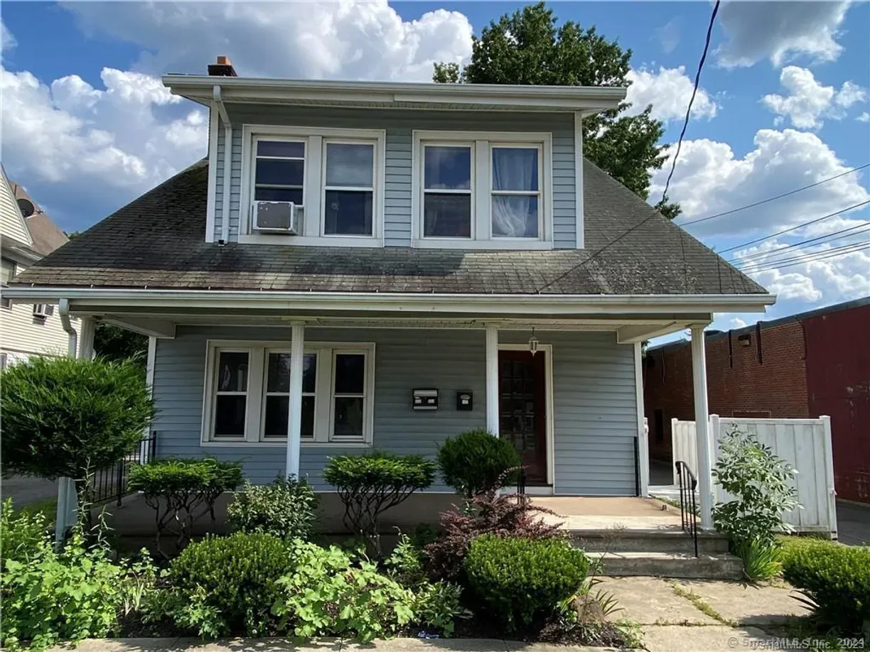 585 Burnside Avenue East Hartford, CT 06108