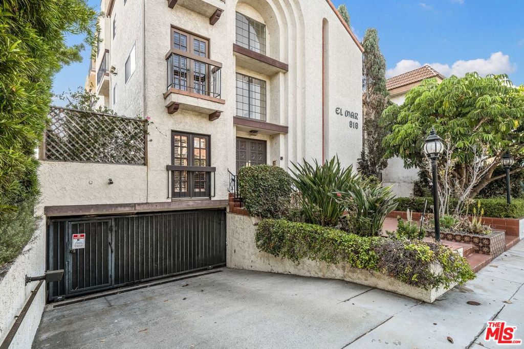 818 6Th Street 301 Santa Monica CA, 9040364090109017985120