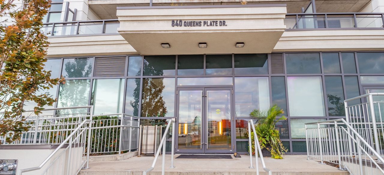 1609 840 Queens Plate Drive