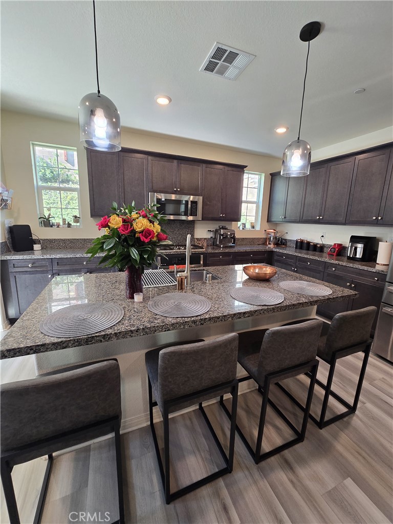 16742 Stags Leap Lane Fontana CA, 9233663647715839233121