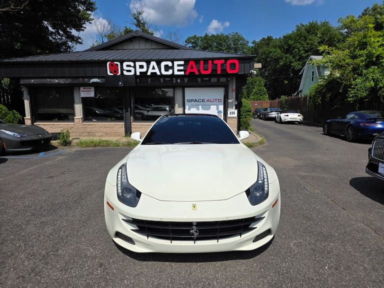 Pre-Owned 2014 Ferrari FF Coupe 2D632824271834911213