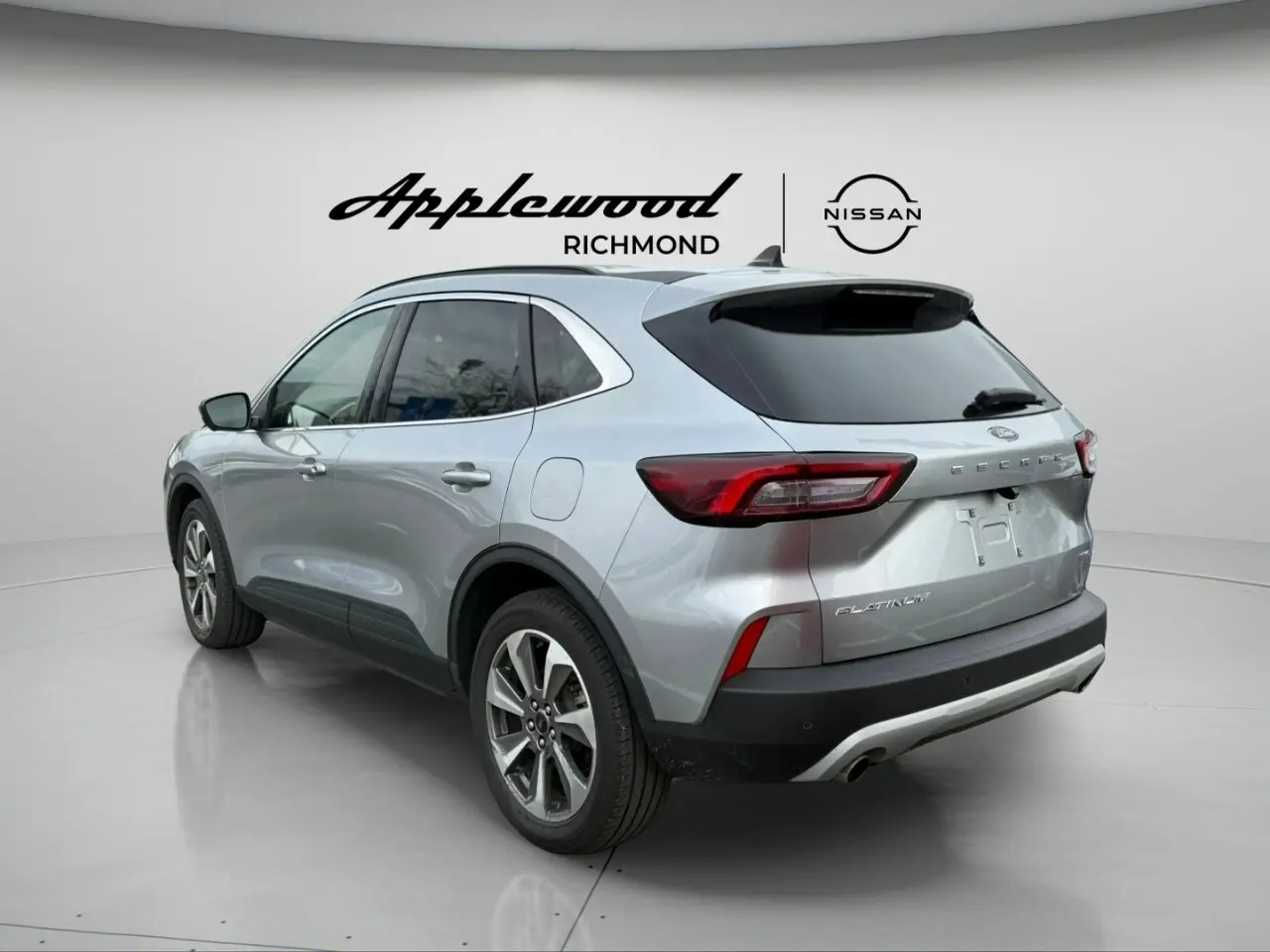 2023 Ford® Escape Platinum AWD  •  53,997  kilometres64121180061058121