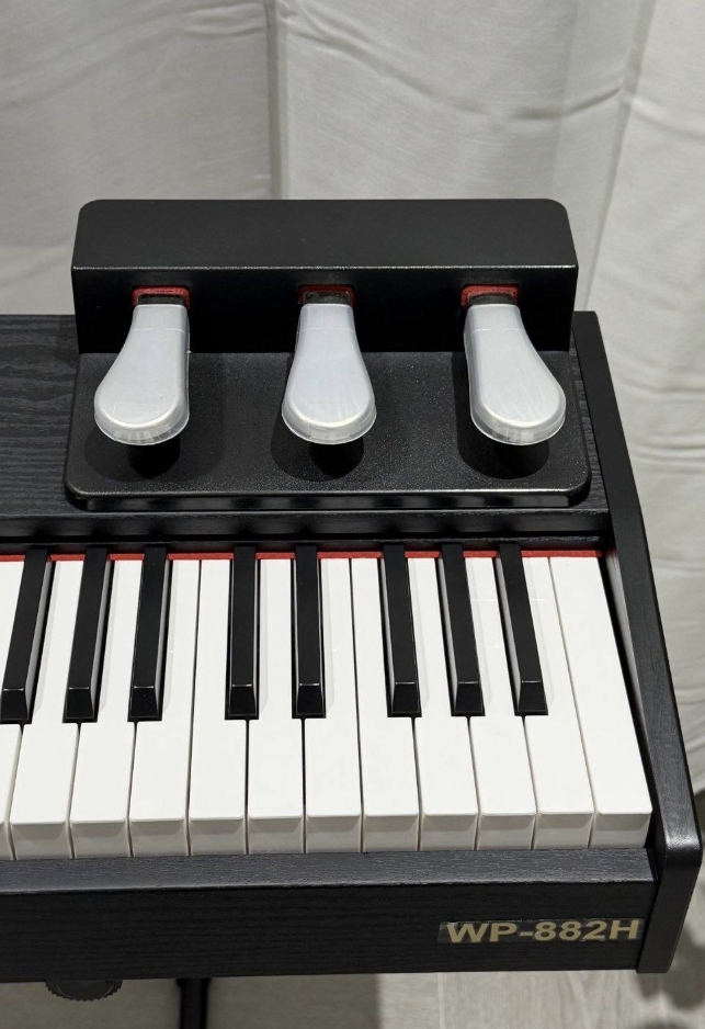 Piano digital WNSA H-882WP con soporte y pedal, 88 teclas, 880 sonidos