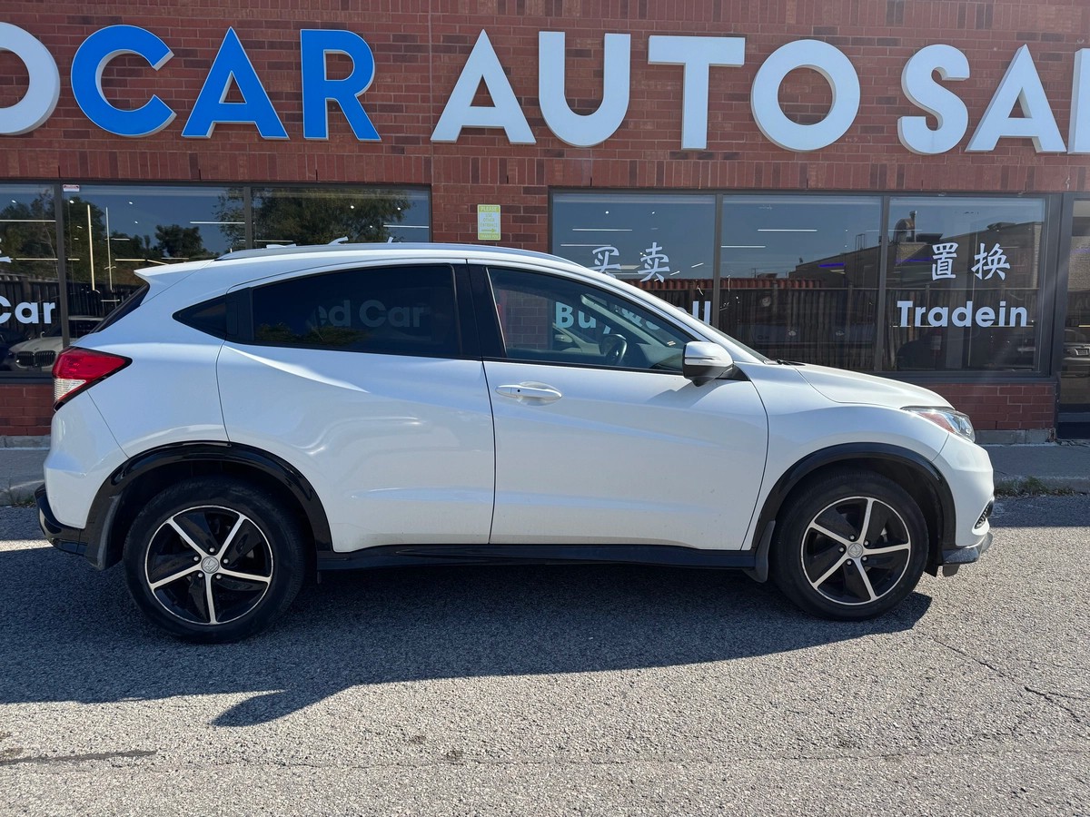 ﻿2021﻿ ﻿Honda﻿ ﻿HR-V﻿ ﻿Sport64135985382657121