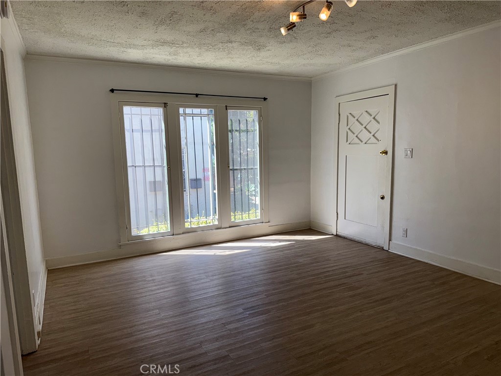 1016 N Harper West Hollywood CA, 9004664133632822403122