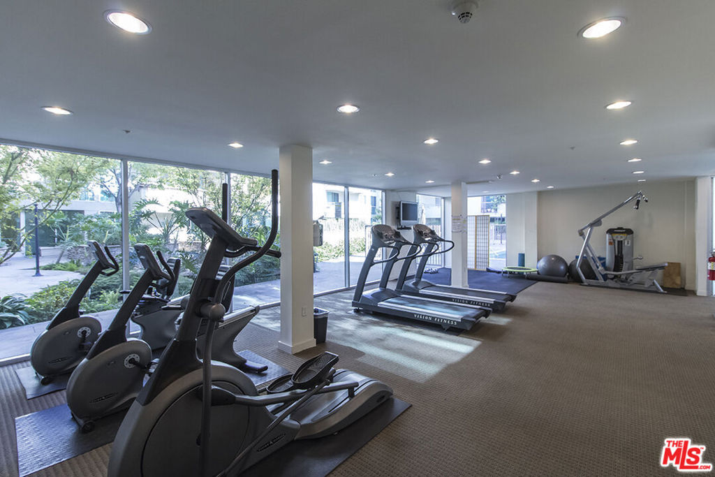 267 S San Pedro Street 218 Los Angeles CA, 9001264111515422081122
