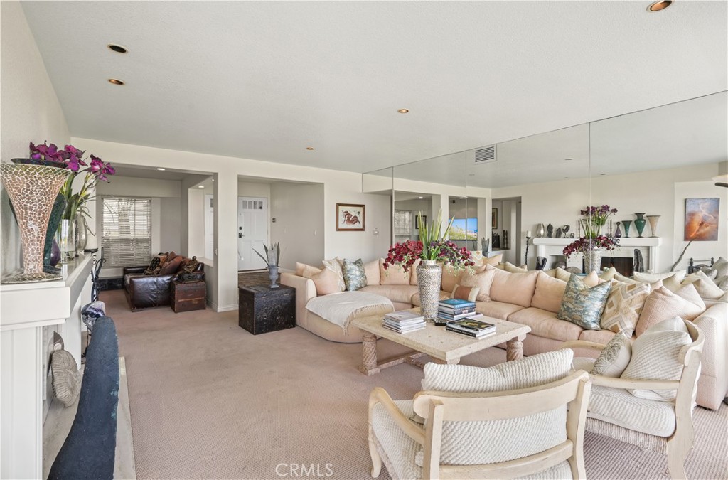 35 Northampton Court 118 Newport Beach CA, 9266064112062863489122