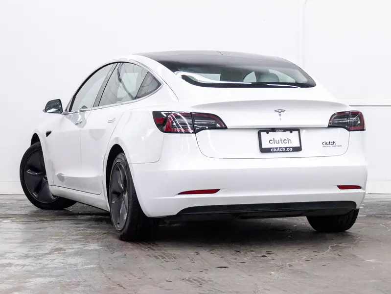 2019 Tesla Model 364378829123330121