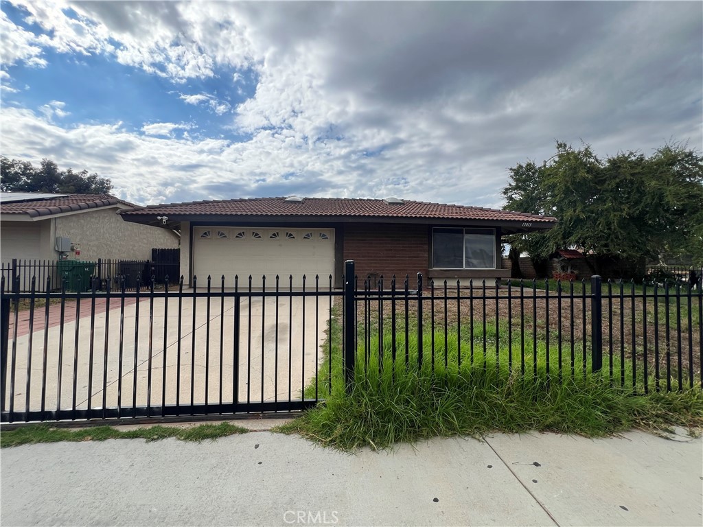 13013 Running Deer Moreno Valley CA, 9255364132091660417122