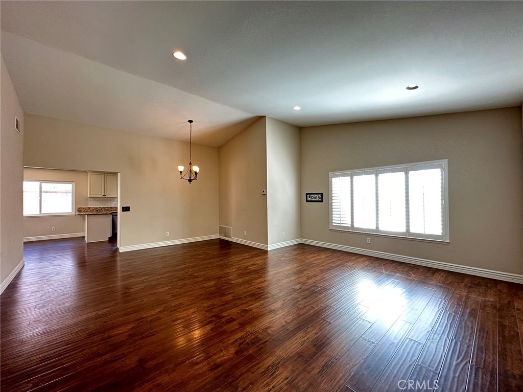 600 Pinecrest Ln Walnut CA, 9178963780069217539120