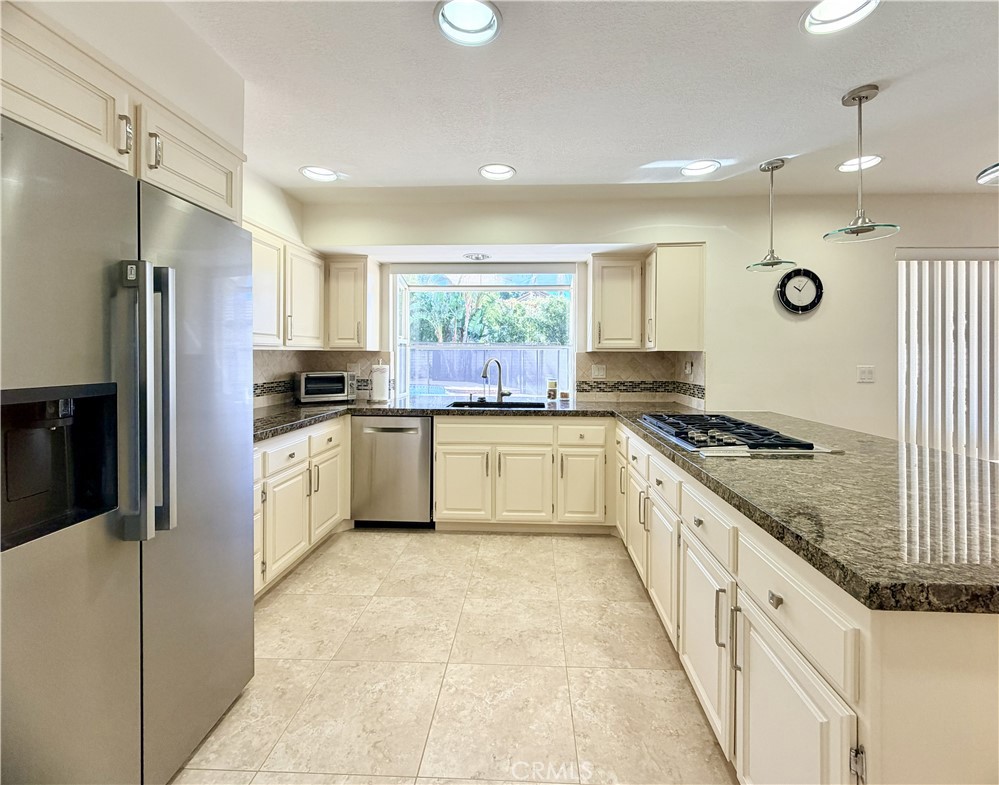 23446 Blythe Street West Hills CA, 9130464131480680195122