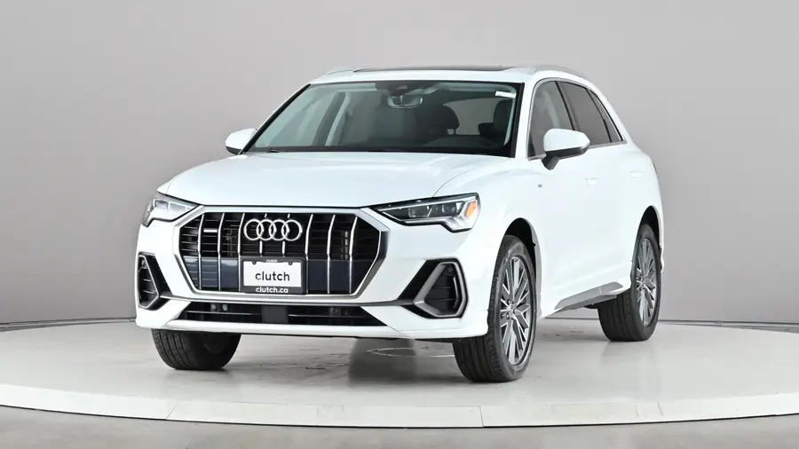 2022 Audi Q363759181636227121