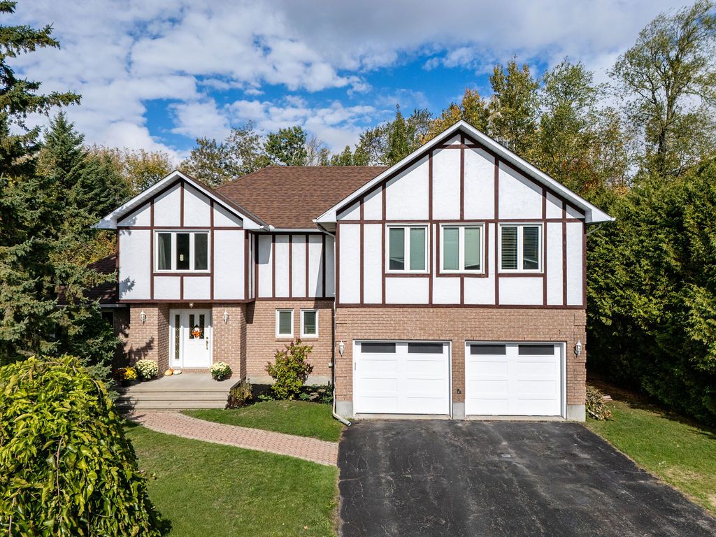 7089 BUSH Drive
