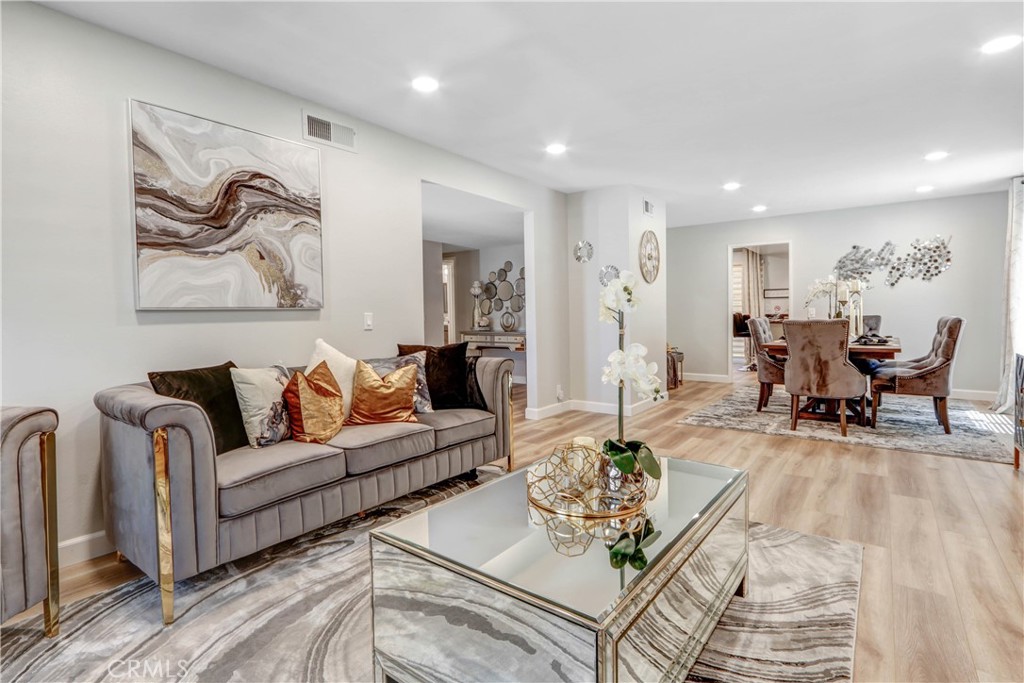 16172 Quartz Street Westminster CA, 9268363669340325505120