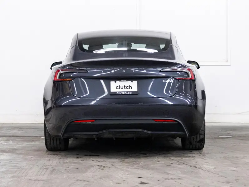 2024 Tesla Model 363722307628931122