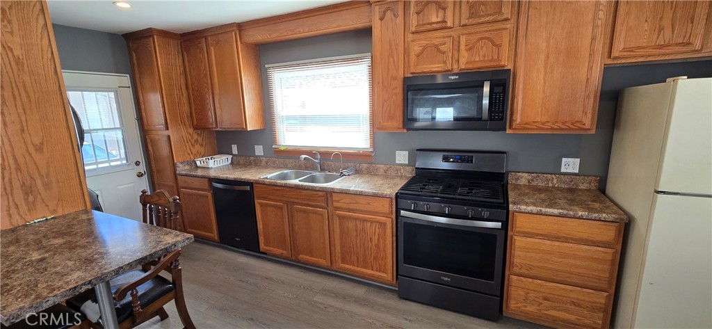 $2,990/month 7246 Case Sun Valley CA, 9135264064649460609121