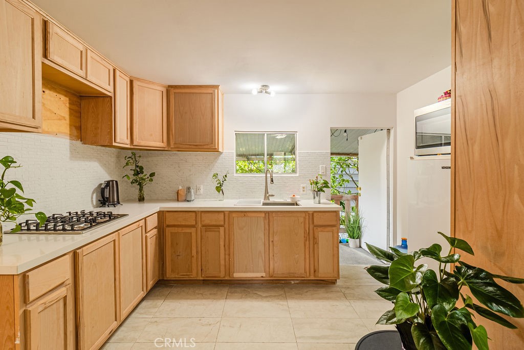 158 De Anza 175 Tustin CA, 9278064092122474882120