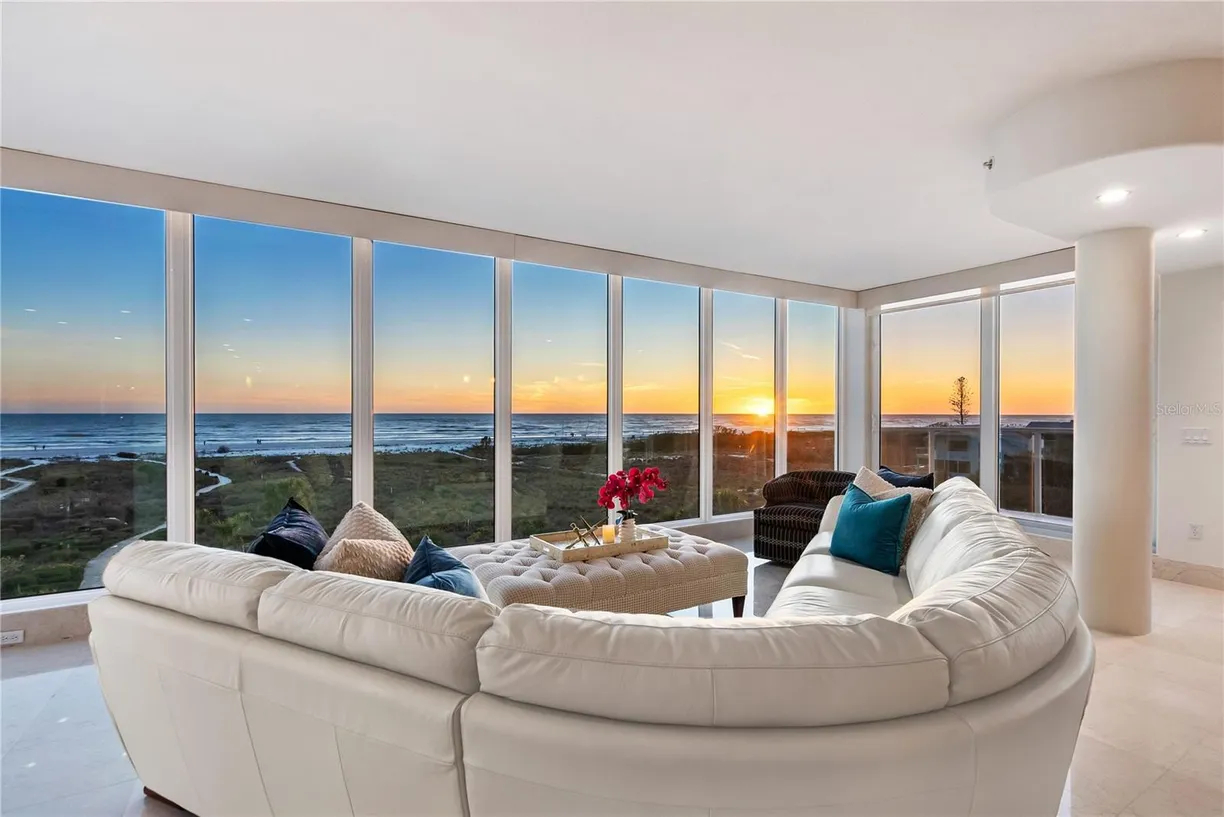 534 BEACH ROAD