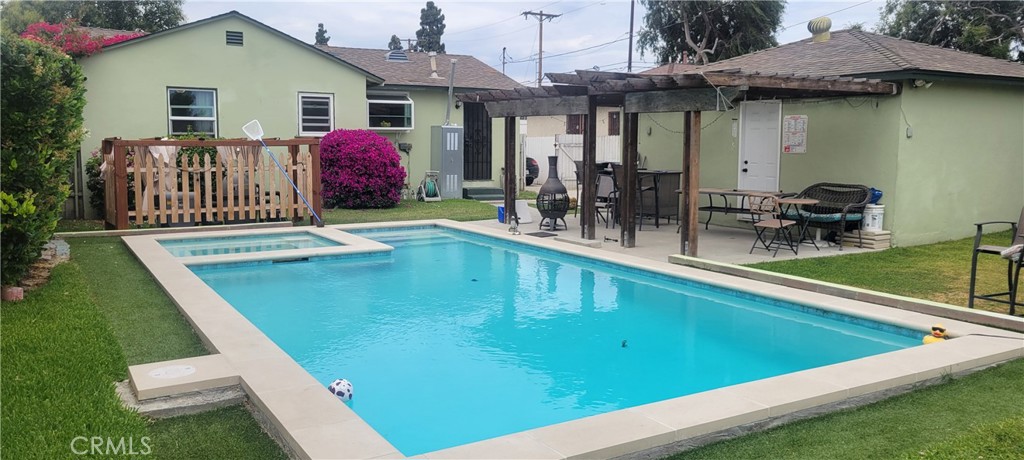 1530 E 124th Street, Los Angeles CA, 9005963644921133059122